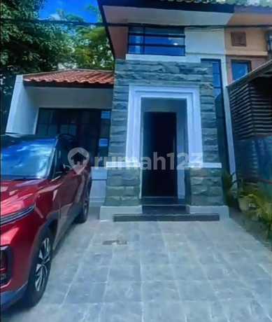 Dijual Rumah Strategis di Taman Ubud Lestari, Karawaci