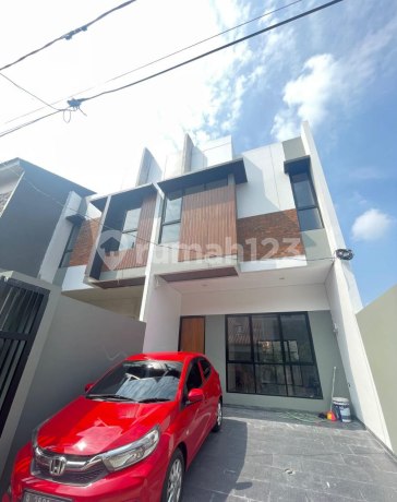 Rumah Baru 2 Lt Modern Dalam Perumahan Di Pd Gede Jatiwaringin. Rumah Baru 2 Lt Modern Dalam Perumahan Di Pd Gede Jatiwaringin.