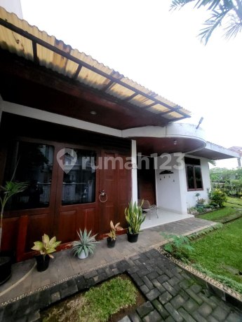 Rumah Luas Terawat Dalam Komplek Besar Taman Permata Cikunir Bekasi Selatan