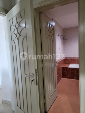 2 Bedroom Semi Furnished Apartment in Pantai Mutiara