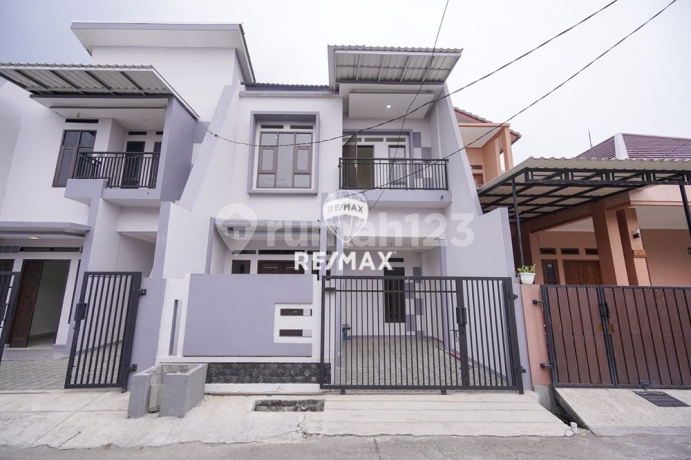 For Sale 2-Story Ready-to-Occupy House in Biji Mekarsari, Bekasi #Tik26jan26