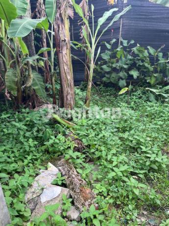 Correct English: Hook House, Large 190 sqm Land Price in Pagedangan