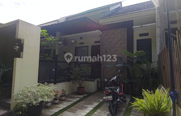 Rumah Nyaman Siap Huni di Kristal Garden Residence, Bogor