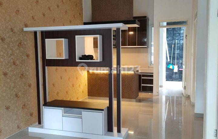 Rumah Siap Huni  Laris Di Sewa Sewakan Dekat Fasilitas Bisnis Di Taman Venesia Sentul City Bogor 
