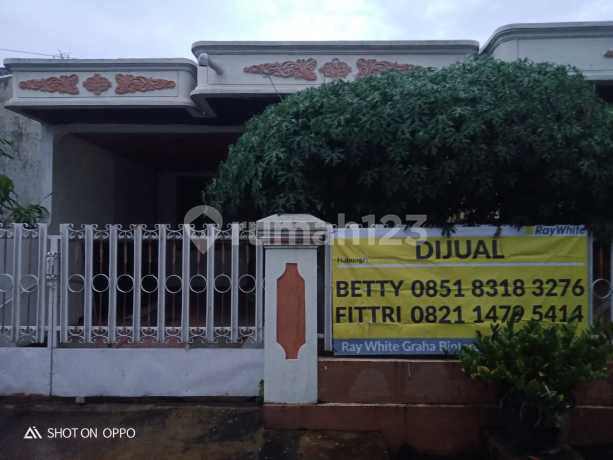 Di jual rumah, di dalem perumahan, bebas banjir, lingkungan nyaman