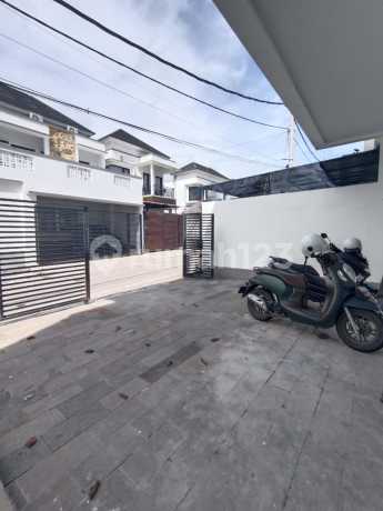 5 Bedroom House with One Gate System in the Perdana Mumbul Cluster Neighborhood, Nusa Dua 5 Bedroom House with One Gate System in the Perdana Mumbul Cluster Neighborhood, Nusa Dua