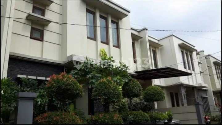 Dijual Rumah Mewah 2 Lt Town House Tb Simatupang Jaksel Dijual Rumah Mewah 2 Lt Town House Tb Simatupang Jaksel