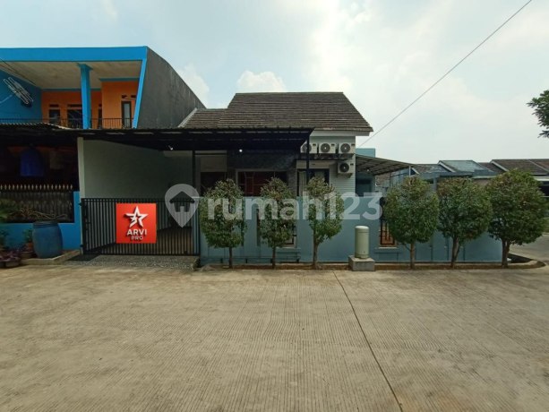 Rumah Hook Di Royal Park Residence Pedurenan Mustikajaya, Bks