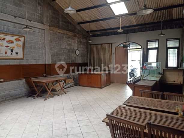 Tempat Usaha Jl Ters Sutami* Tempat Usaha Jl Ters Sutami*