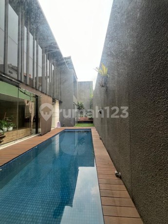 Kebayoran Baru Kawasan Asri Nyaman Rumah Modern Luxury Siap Huni, Bebas Banjir Kebayoran Baru Kawasan Asri Nyaman Rumah Modern Luxury Siap Huni, Bebas Banjir