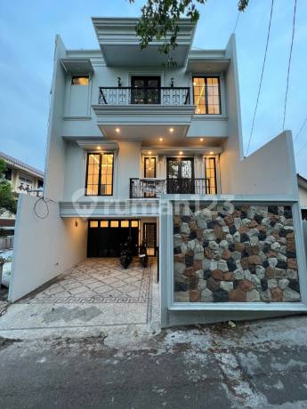 Dijual Rumah Mewah 3 Lantai Di Jagakarsa Jakarta Selatan