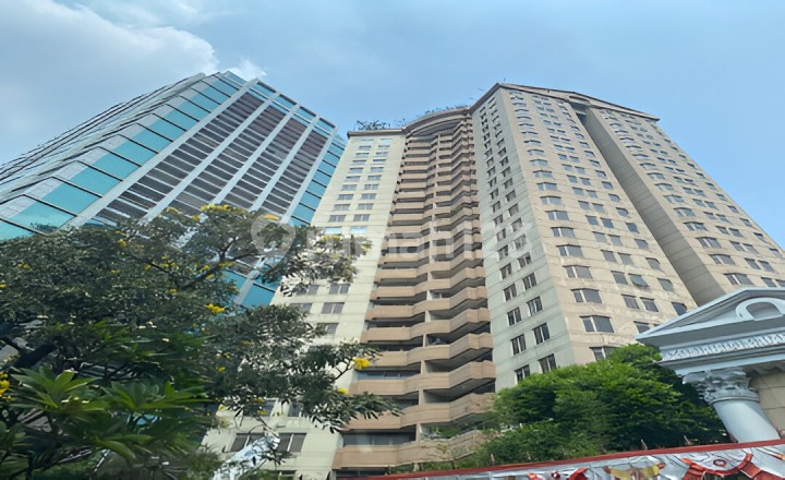 Dijual Unit 3Br Apartement Slipi Jak Bar, Lokasi Strategis, Semi Furnished Dijual Unit 3Br Apartement Slipi Jak Bar, Lokasi Strategis, Semi Furnished