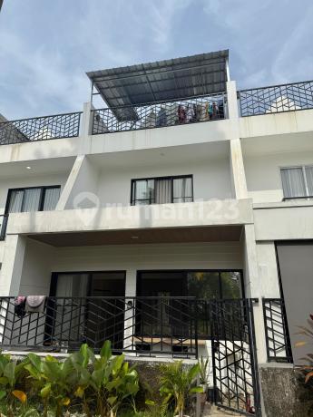 Rumah Siap Huni Dekat MRT di Graha Hijau Rivera Ciputat