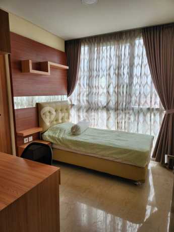 For Sale / Dijual Apartemen Ciputra World 2 2 Kamar Tidur Standard Furnished Bagus