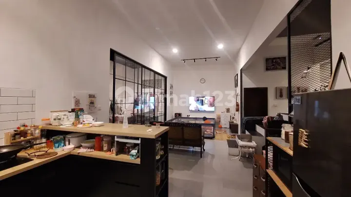 Murah Banget Rumah Industrial di Cipageran, Cimahi Utara 