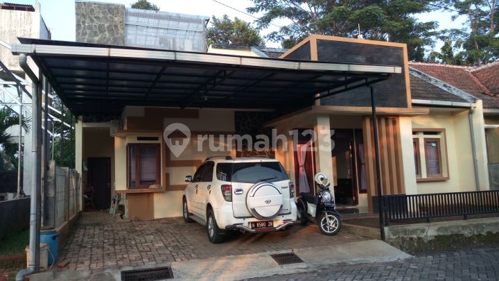 Hunian Nyaman Dekat Undip – Rumah Dijual Di Villa Mulawarman Tembalang" Hunian Nyaman Dekat Undip – Rumah Dijual Di Villa Mulawarman Tembalang"