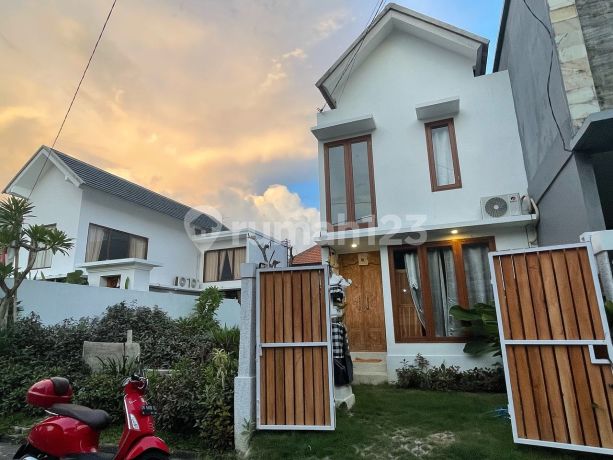 Lakalena Villa 2 Bed 2 Bath Private Pool Villa Dekat Sanur , Ketewel , Mall Living World, Vasaka, Bali International Hospital,Bali Golf International, Gandhi School, Rumah Sakit Kasih Ibu