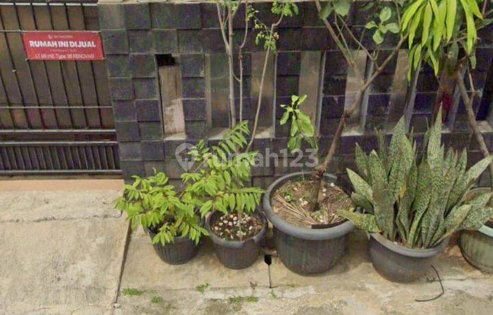Dijual Rumah 2 Lantai Murah di Perumnas Karawaci Harga 800 Jutaan
