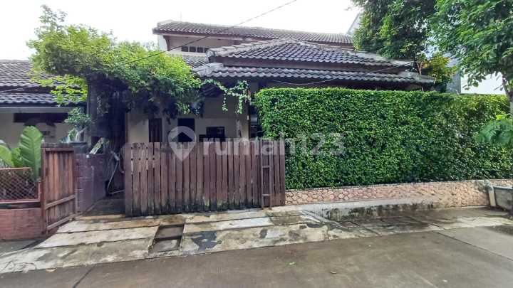 Dijual Rumah 2 Lantai di Bukit Pamulang – Asri & Strategis