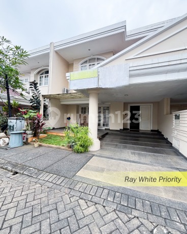 [FOR SALE]-RUMAH SIAP HUNI TERAWAT DALAM AREA PERUMAHAN BESAR DI GRAHA HIJAU 2 CIPUTAT, TANGERANG SELATAN