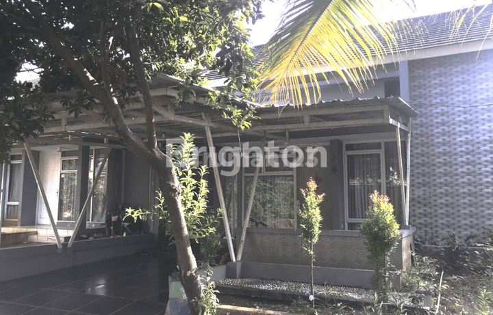 Rumah Strategis di Rose Garden Depok