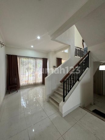 Volta Gading Serpong Tangerang Hook House Cluster
