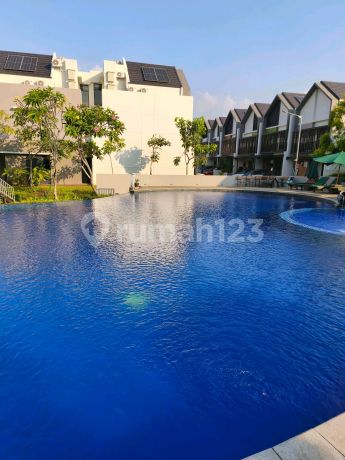 For Sale Unoccupied House in Leonora Cluster Gading Serpong Tangerang