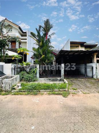 Rumah asri di komplek graha cinere