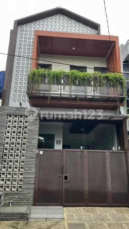 Rumah Bagus 3 Lantai Di Perumahan Paku Jaya Permai Serpong Utara Rumah Bagus 3 Lantai Di Perumahan Paku Jaya Permai Serpong Utara