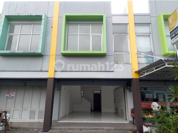 Own a 2-Story Shop House, Strategic Location, Opposite Griya Derwati Own a 2-Story Shop House, Strategic Location, Opposite Griya Derwati