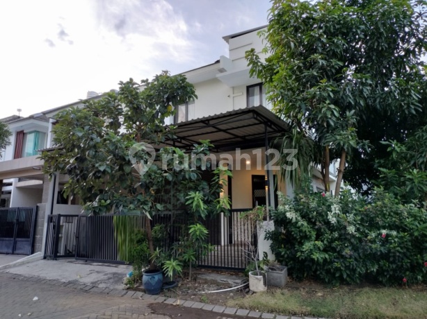 Rumah Hook 2 Lantai Pakuwon City Cluster Florence ,modern Minimalis