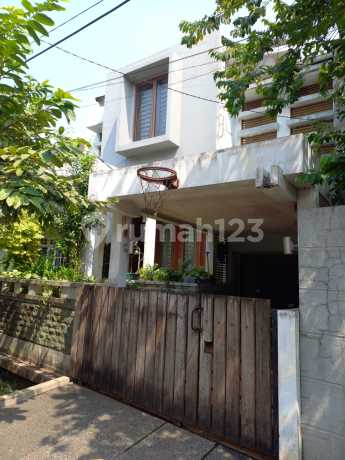 Di Jual Rumah 2 Lantai di Kemang Pratama 3 Di Jual Rumah 2 Lantai di Kemang Pratama 3