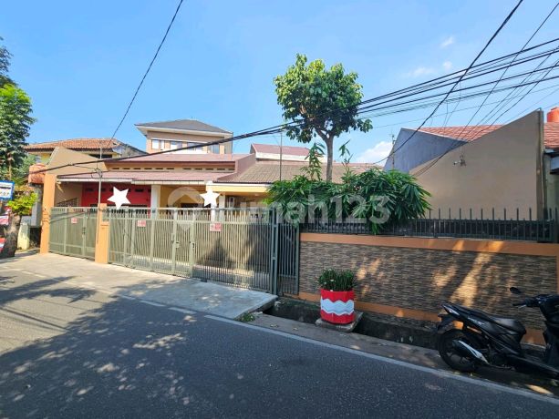 For Sale 2-Story House in Condet Area, East Jakarta For Sale 2-Story House in Condet Area, East Jakarta