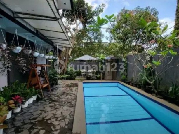Harga Terbaik! Rumah Mewah Dalam Komplek Dekat Ke Gedung Sate Full Furnished Dan Kolamrenang