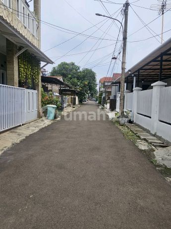 Rumah Murah Graha Raya Samping Pasar Segar