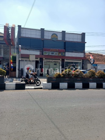 Jual Cepat Ruko 2 1/2 Lantai Mainroad Cimahi, Dipake Usaha Apa Aja di Jamin Cuan