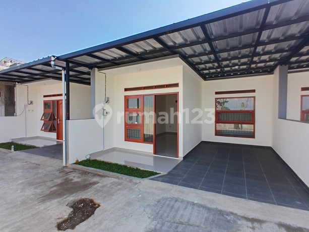 Rumah Baru Lokasi Dekat Pemkot Cimahi 500 Rumah Baru Lokasi Dekat Pemkot Cimahi 500