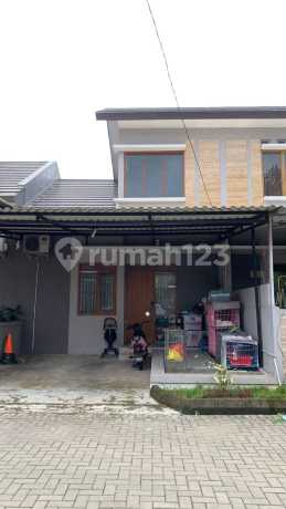 Minimalist House for Quick Sale, Extremely Strategic Location in Bali Residen City.
