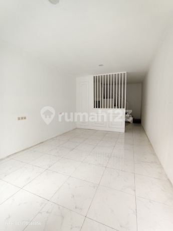 Hot Sale Rumah Baru Kelapa Gading 2 Lantai Dekat Mkg Hanya1.7m-An