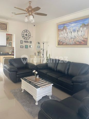 Rumah Bagus Semi Furnished SHM Tangerang, Tangerang Rumah Bagus Semi Furnished SHM Tangerang, Tangerang