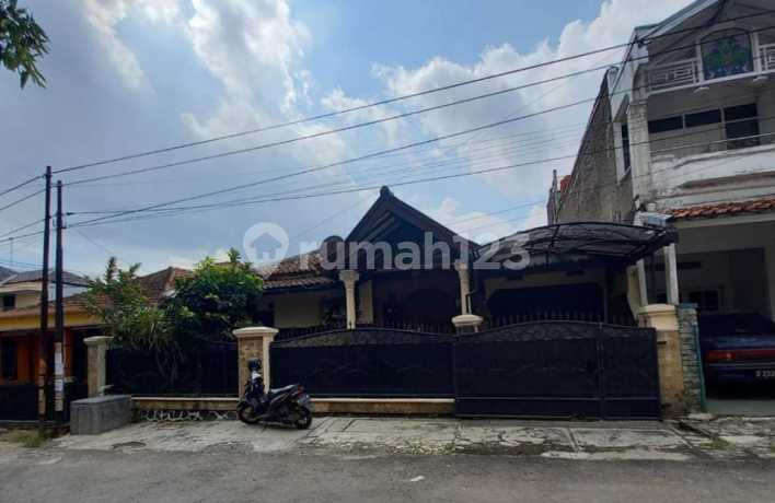 Rumah Lelang Murah Siap Huni Nyaman SHM di Komplek Padasuka Indah