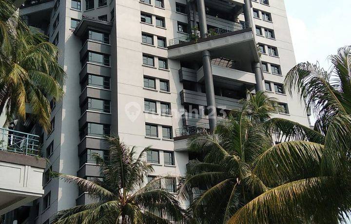 Apartemen eksklusif lokasi premium di pusat kota. 
