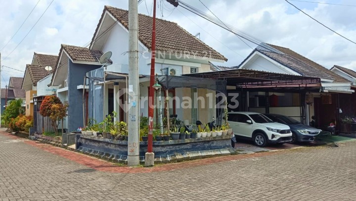 Rumah Hook Di Perumahan Grand Tlogoadi Dekat Pasar Cebongan Rumah Hook Di Perumahan Grand Tlogoadi Dekat Pasar Cebongan