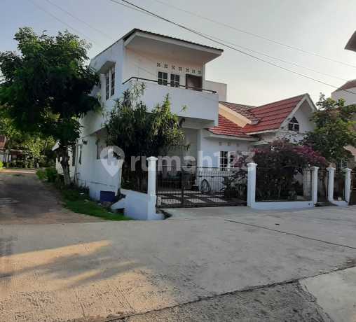 Dijual Rumah 2 Lantai HOOK Tiban Dekat Pasar dan Rumah Sakit