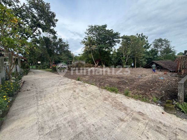 Yogyakarta Land Near UII Campus Housing on Jl. Pamungkas Kaliurang