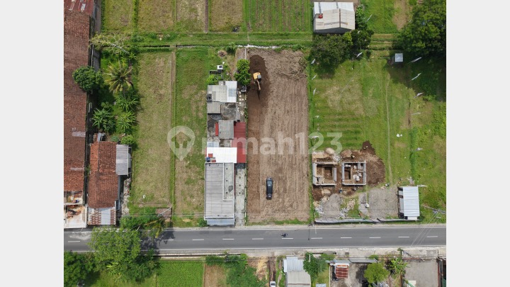 Tanah Tepi Jl. Raya Pandowoharjo Dekat Taman Palagan Asri 3