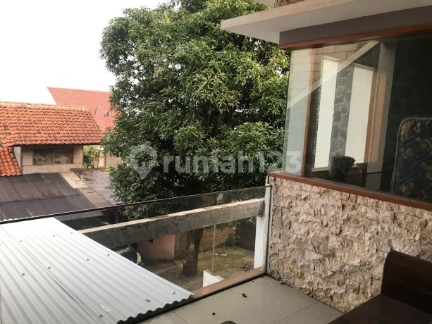Rumah & Garasi Luas Ex Lapang Badminton Di mandalajati Bandung SHM