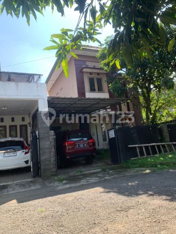 rumah 2 lantai siap huni di buah batu regency