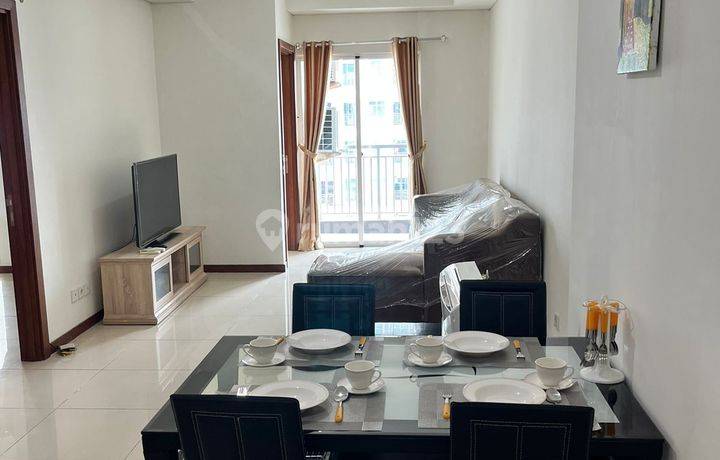 Disewakan Bulanan / Tahunan 2 BR Full Furnished @ Condominium Green Bay