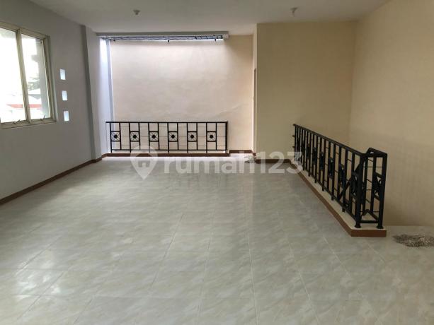 Good Shop House Fully Renovated Central Auto Parts Harapan Indah Taman Harapan Baru Pondok Ungu Permai Near Kelapa Gading Taman Modern Pulo Gebang Jakarta Garden City